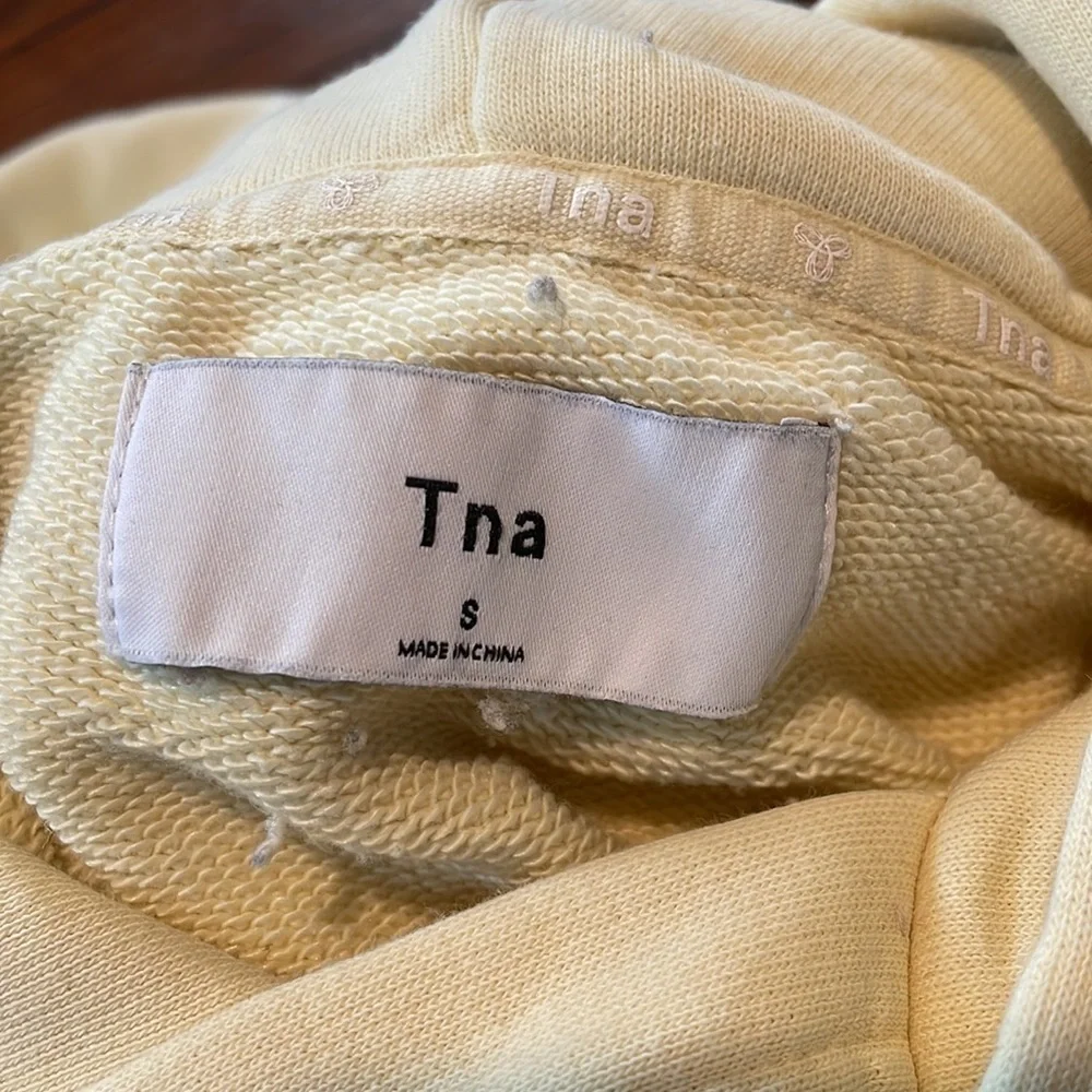Tna Women’s Light Yellow Hoodie Size S - Picture 3 of 6